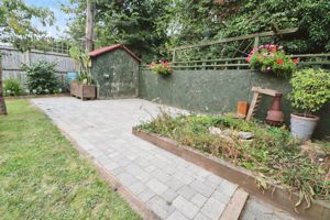 CAMPERNELL CLOSE- click for photo gallery